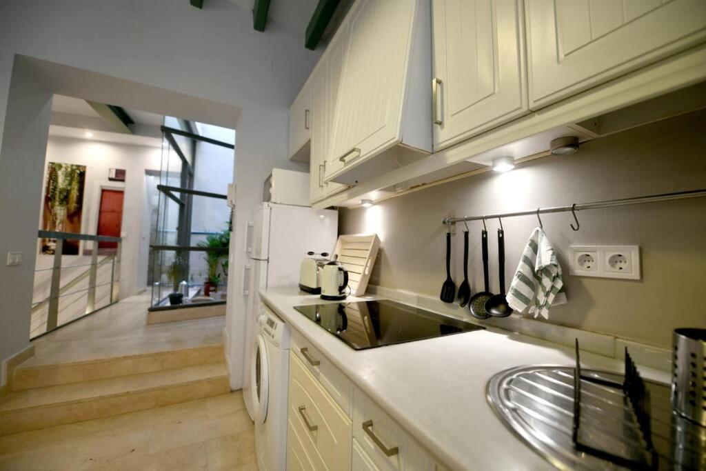Alegria Sevilla Urban Екстериор снимка
